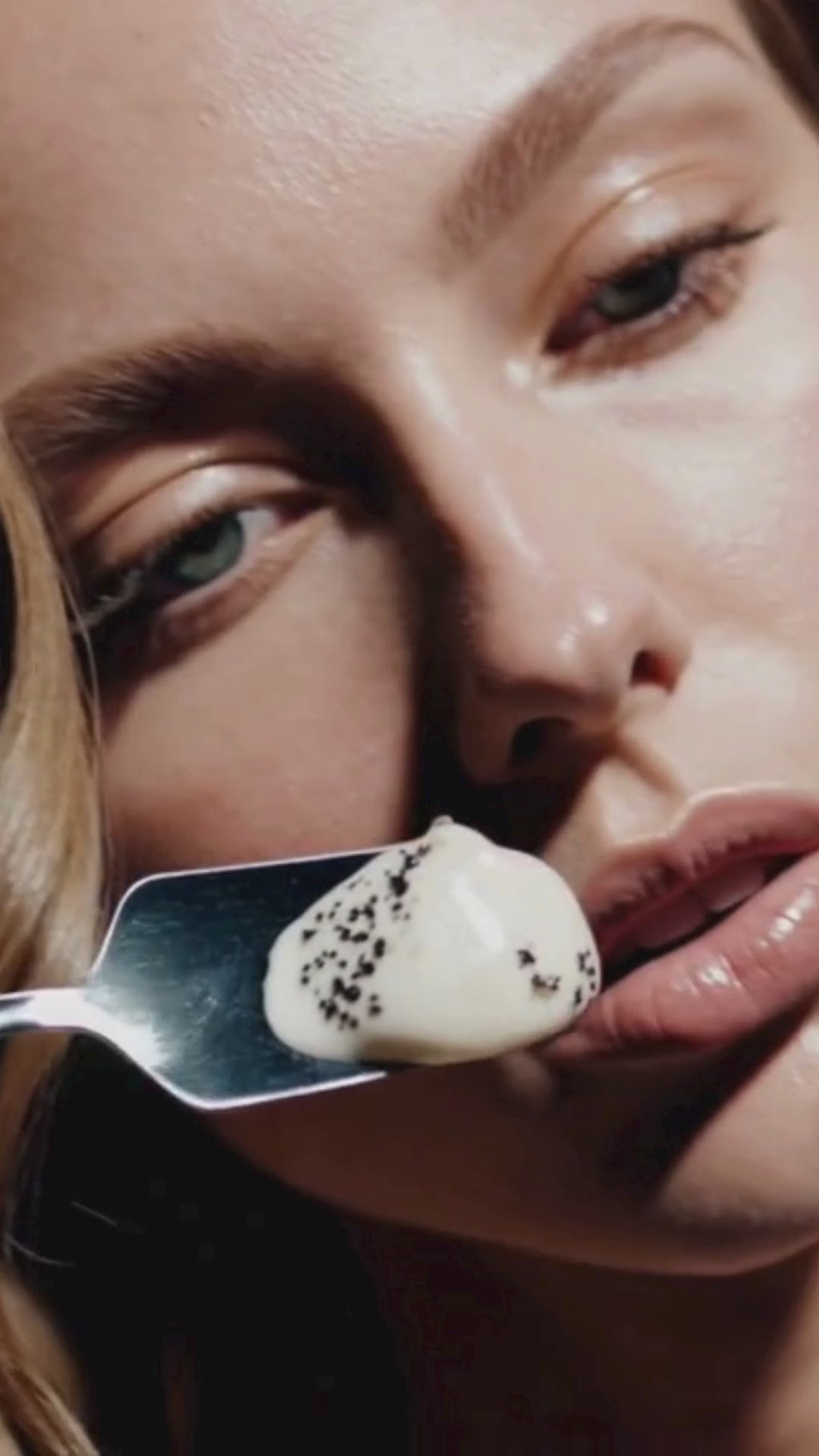 ASO-SAN™Lava Touch Glow Scrub · Japan Rituals · VITA MAISON